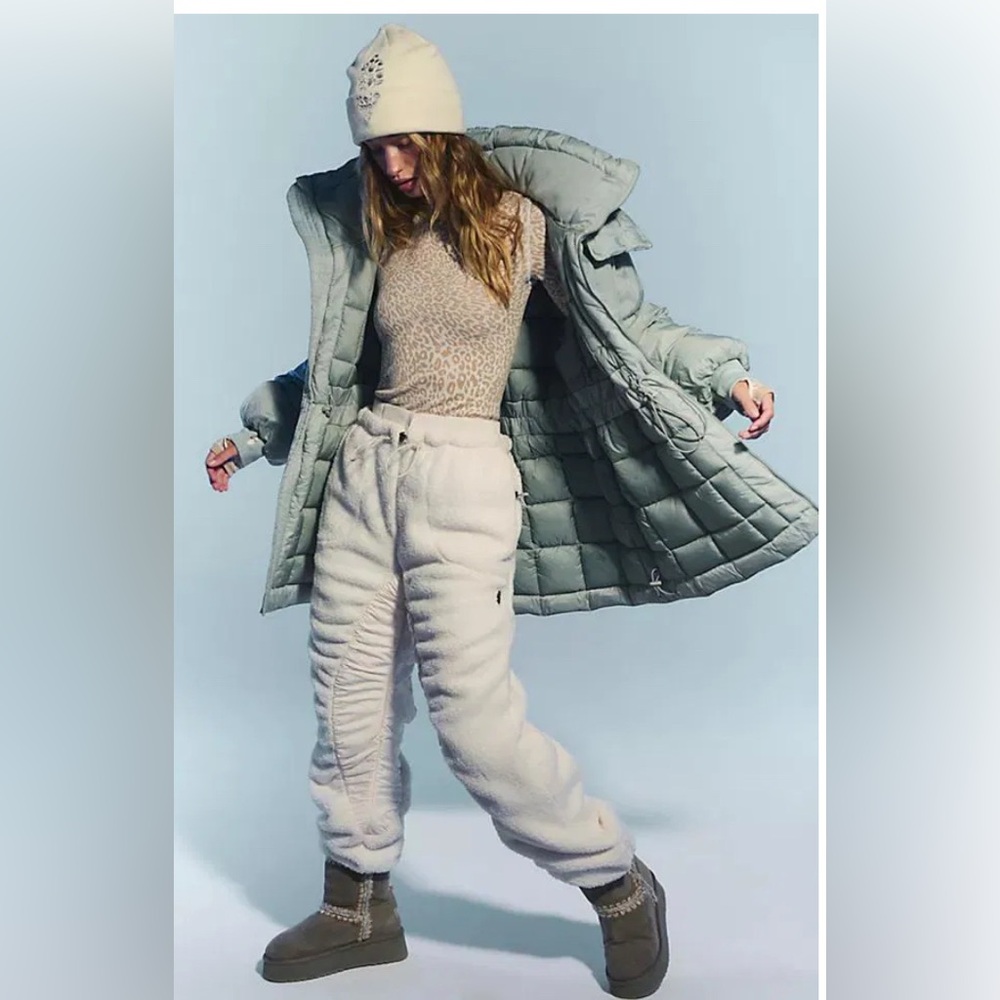 SOLD - Picture 3 of 8